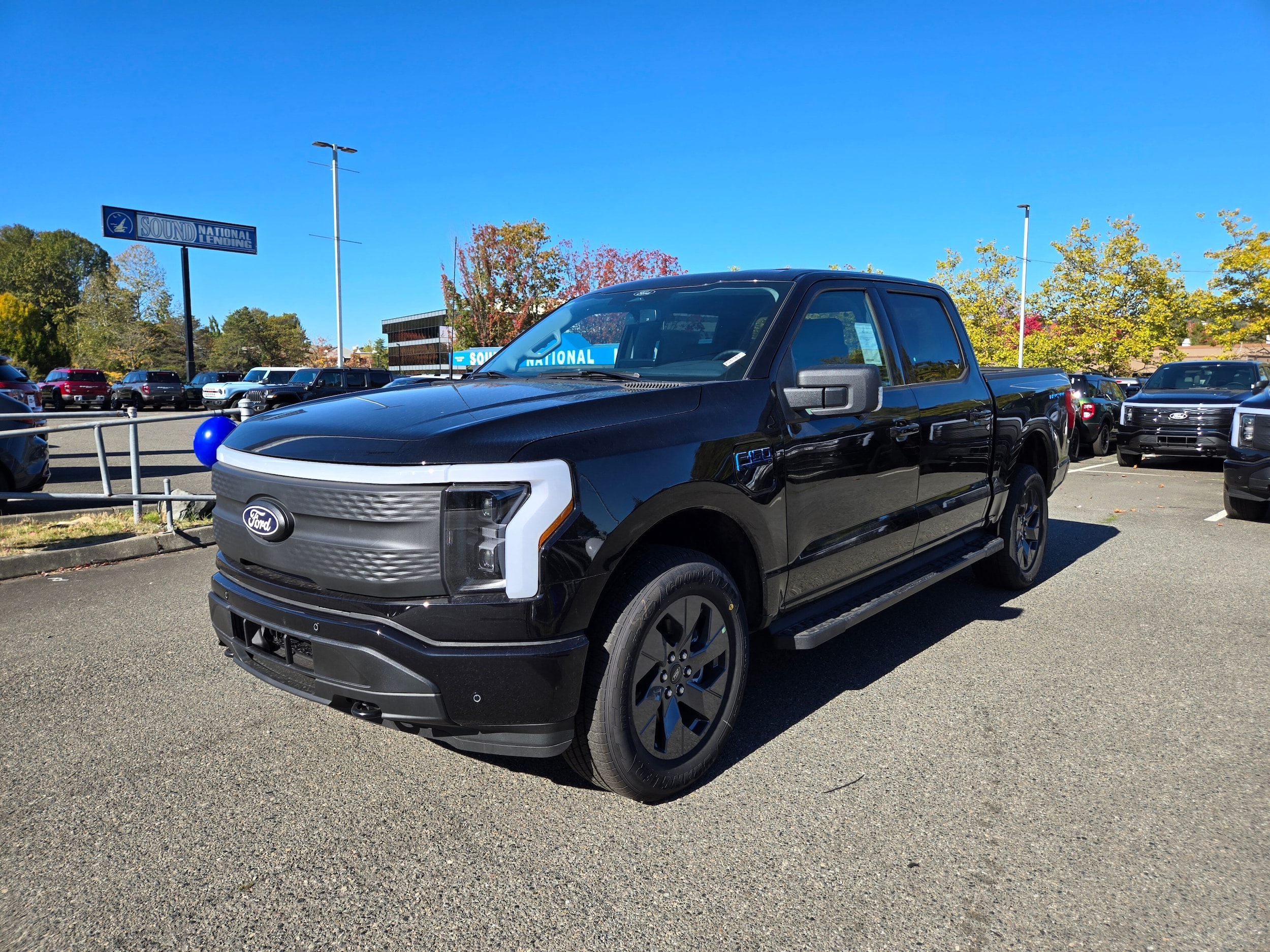 2025 Ford F-150 Flash 4x4 SuperCrew 5-1/2 Box's photo
