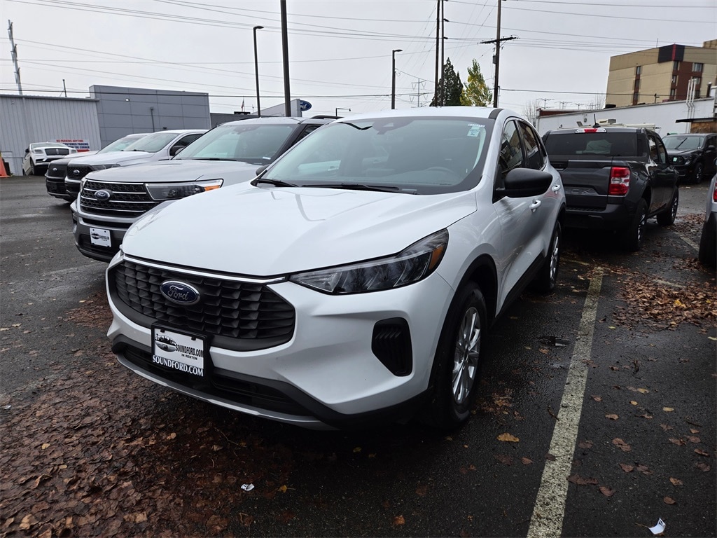 2024 Ford Escape Active's photo
