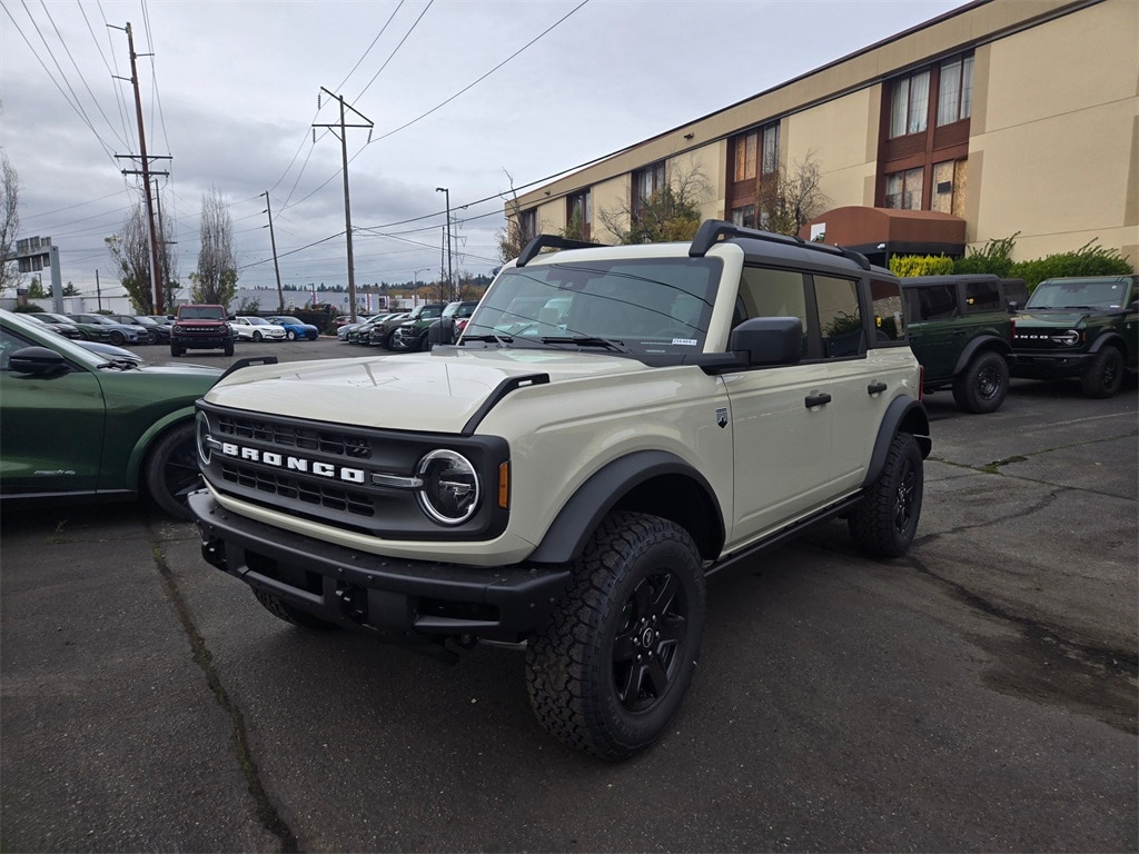 2025 Ford Bronco 4-Door Big Bend's photo