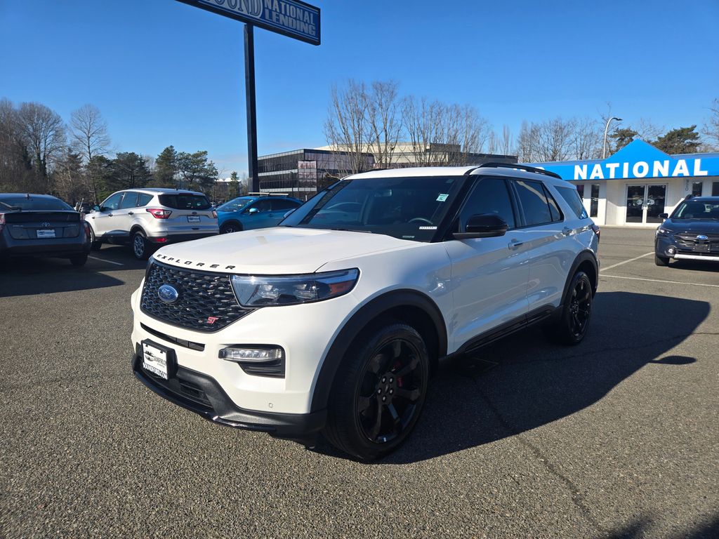 2023 Ford Explorer SUV 