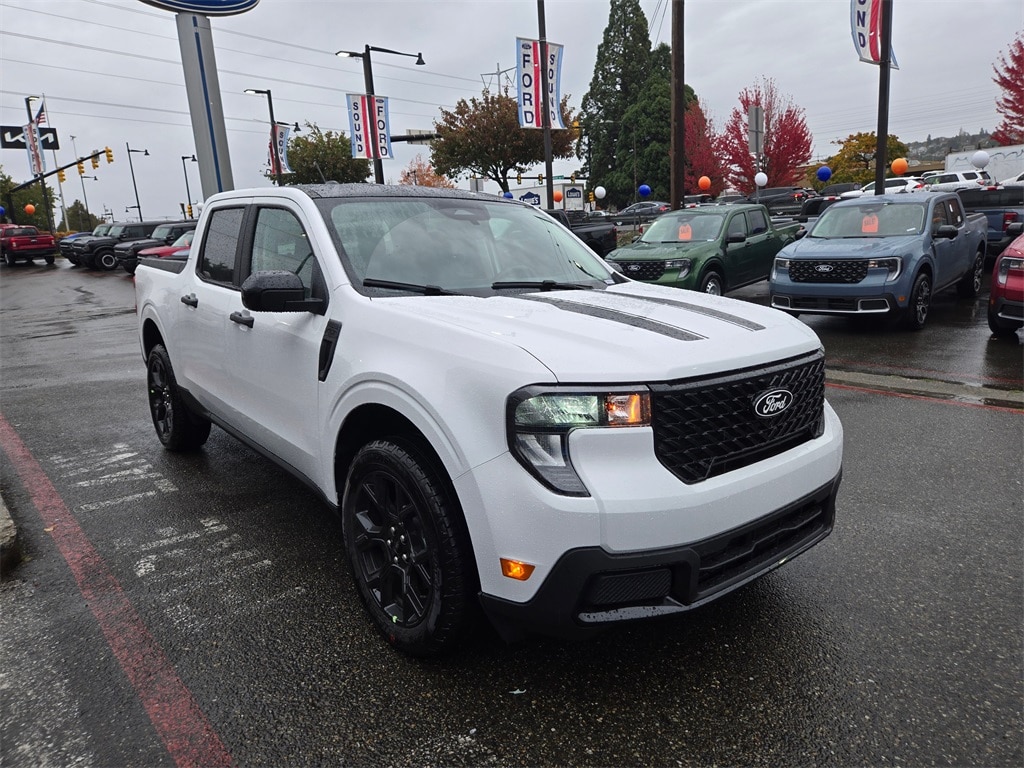 New 2025 Ford Maverick XLT Truck