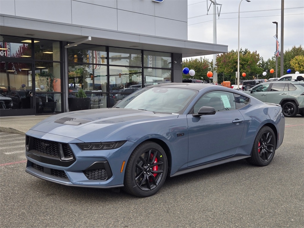 2025 Ford Mustang GT Premium's photo
