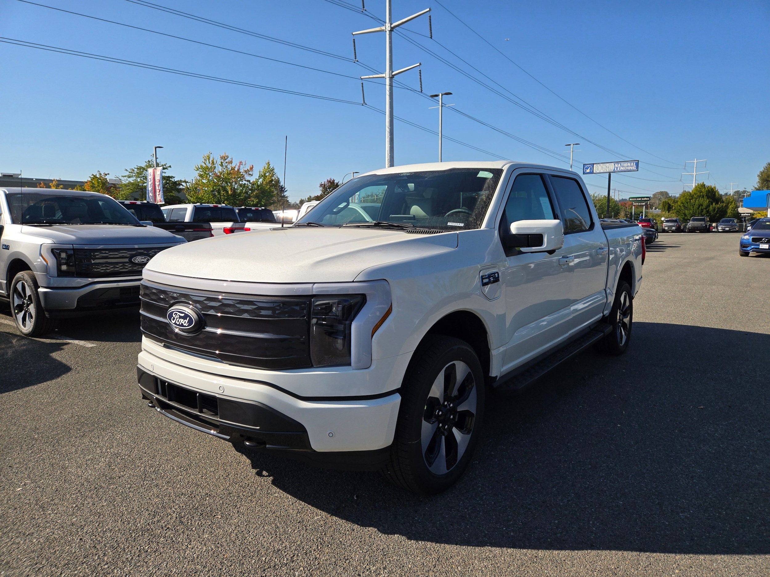 2025 Ford F-150 Platinum 4x4 SuperCrew 5-1/2 Box's photo