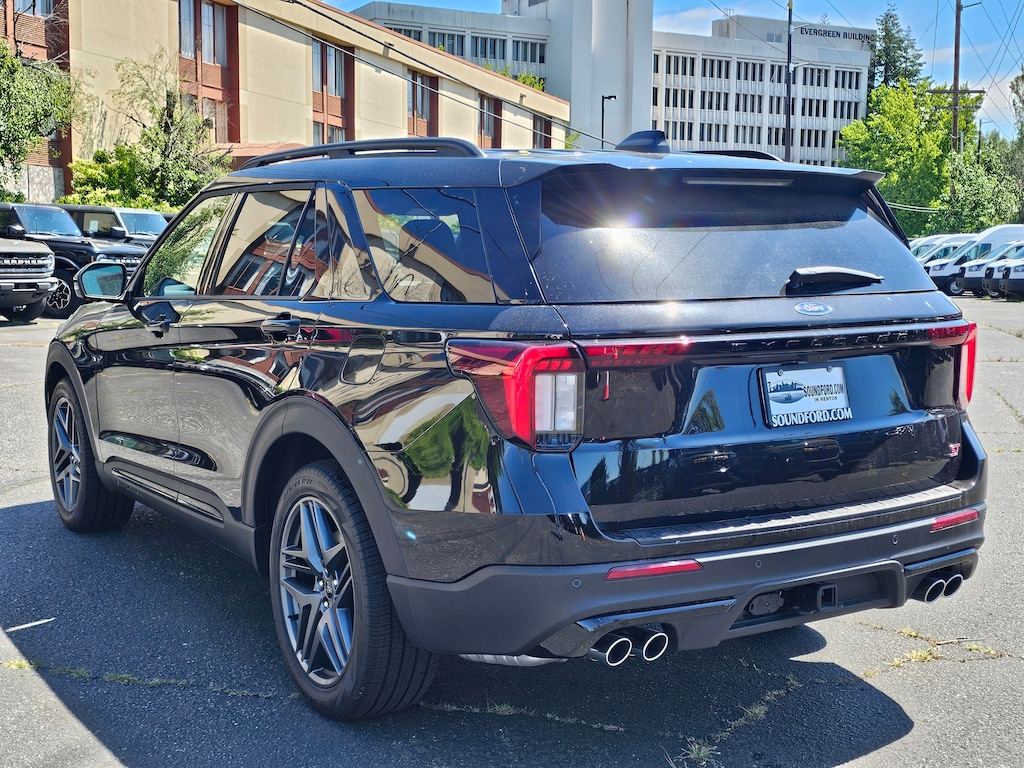 New 2026 Ford Explorer ST UT