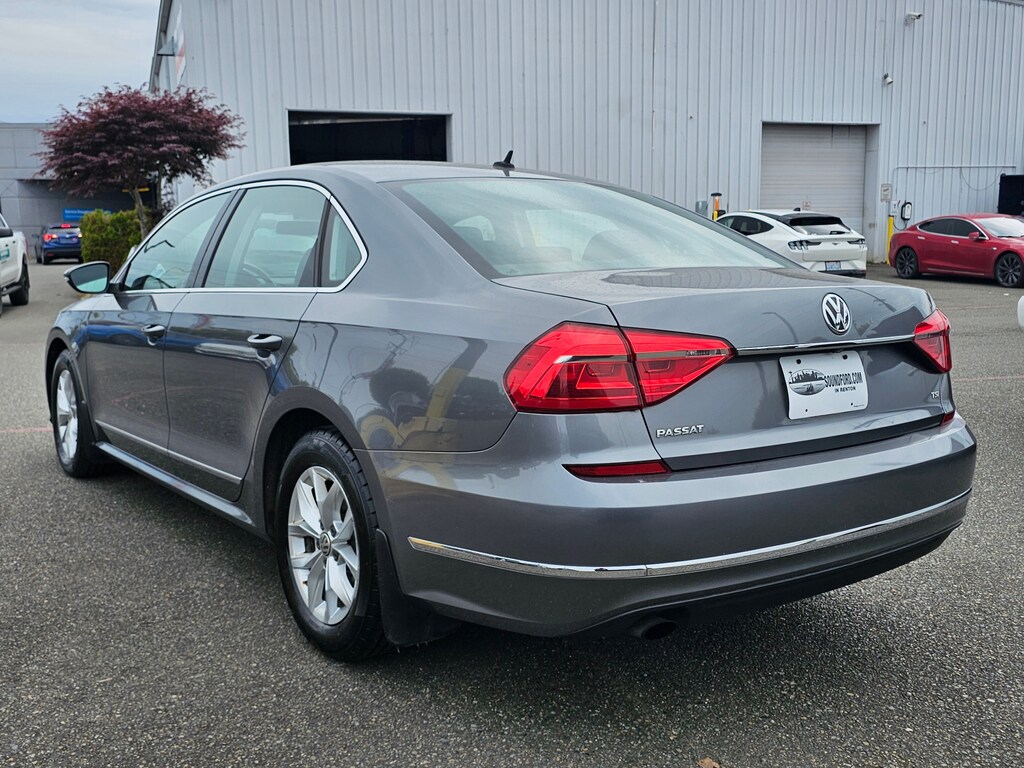 Used 2016 Volkswagen Passat 1.8T S SD