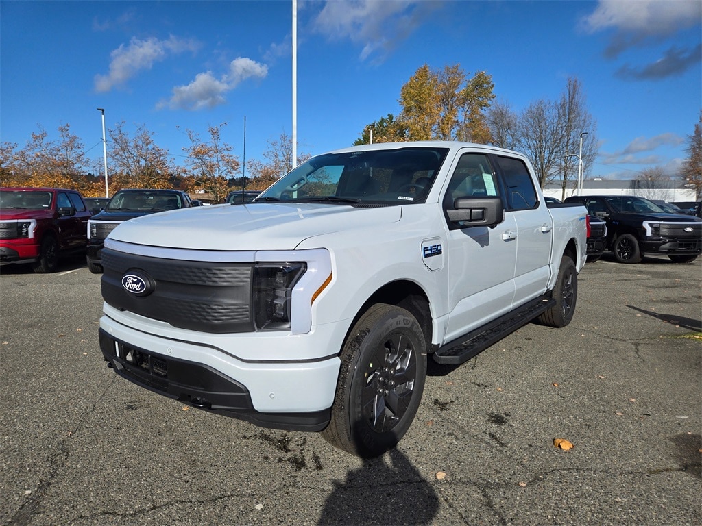 2025 Ford F-150 Lightning Flash's photo