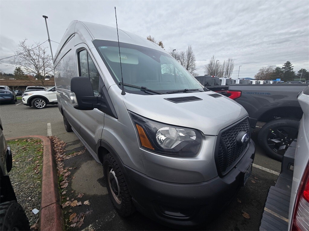 2025 Ford Transit photo 2