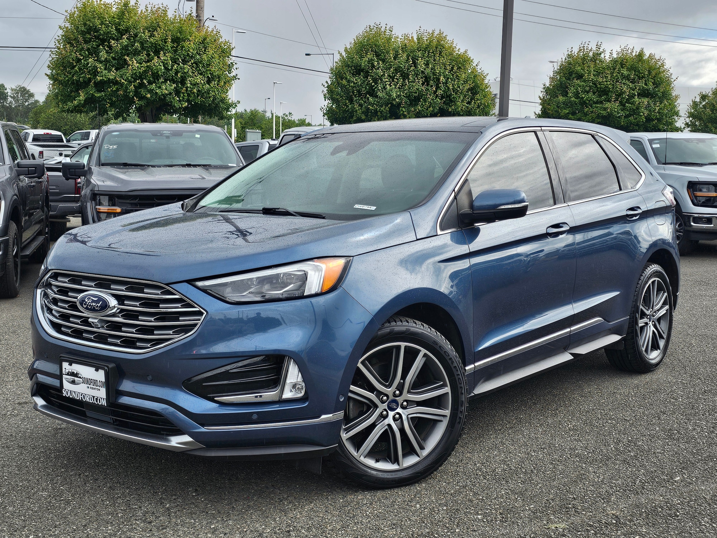 2019 Ford Edge Titanium AWD's photo