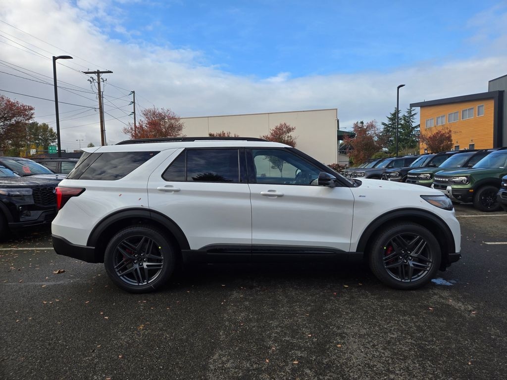 New 2026 Ford Explorer ST-Line Sport Utility