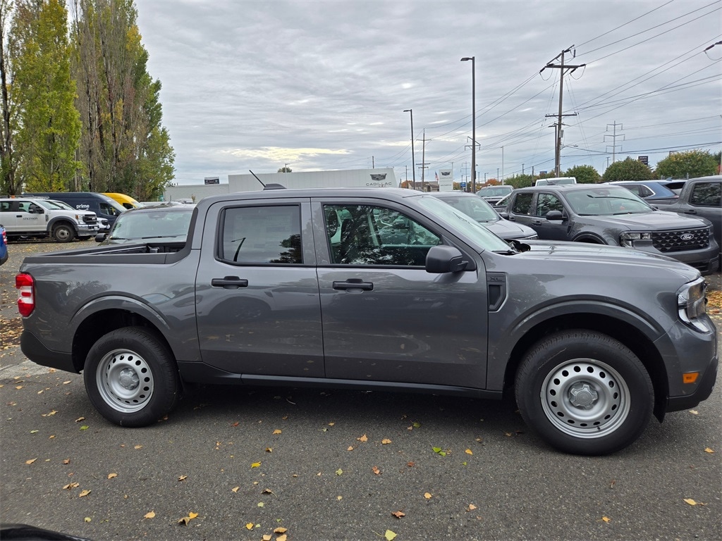 New 2025 Ford Maverick XL Truck