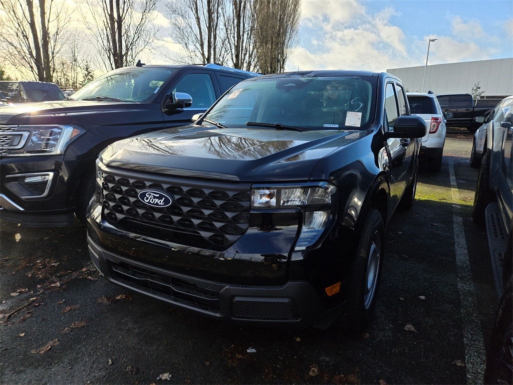 2025 Ford Maverick XL's photo