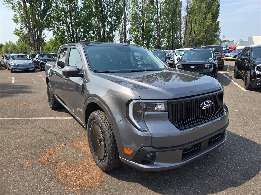 New 2025 Ford Maverick Lobo Standard Truck