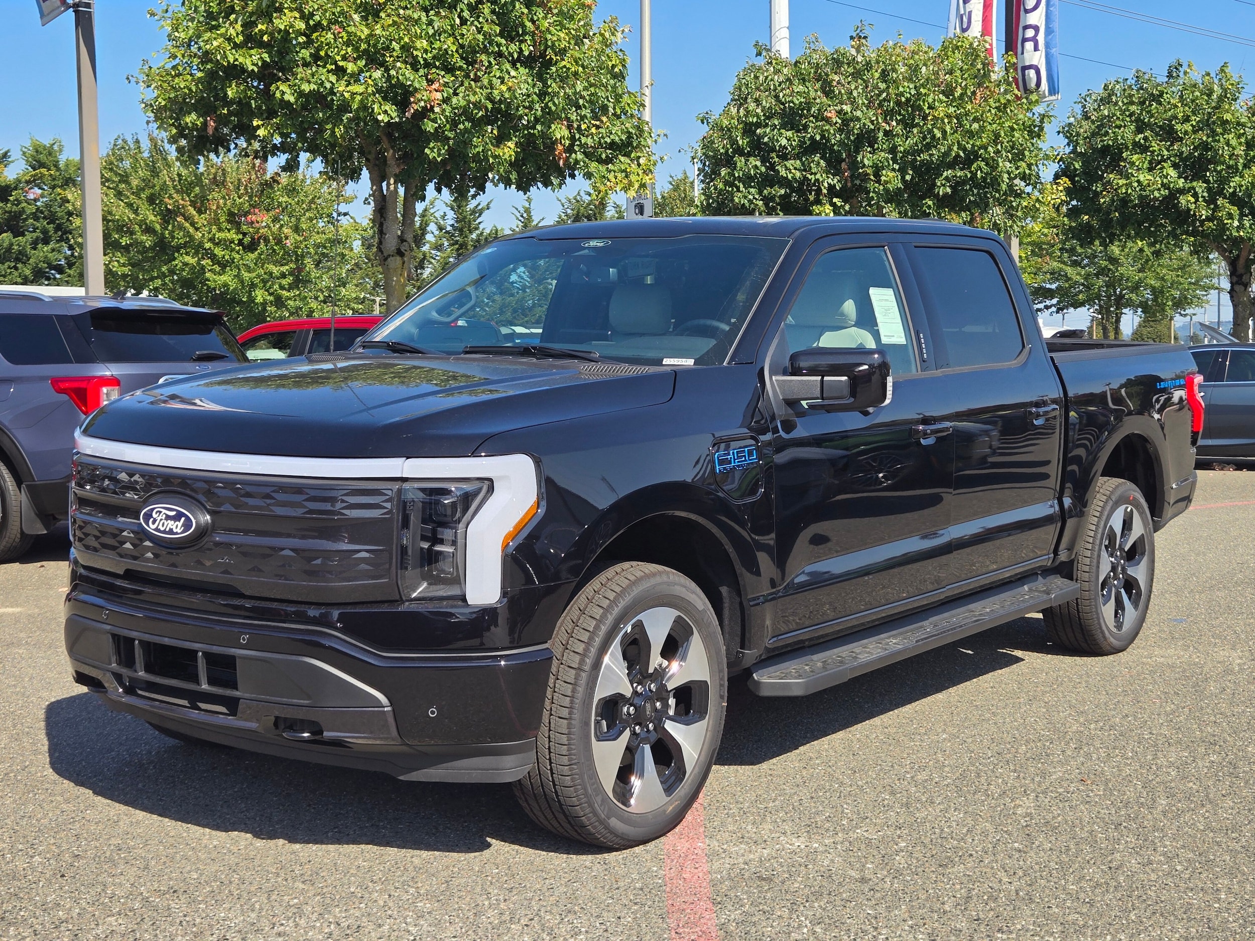 2025 Ford F-150 Platinum 4x4 SuperCrew 5-1/2 Box's photo