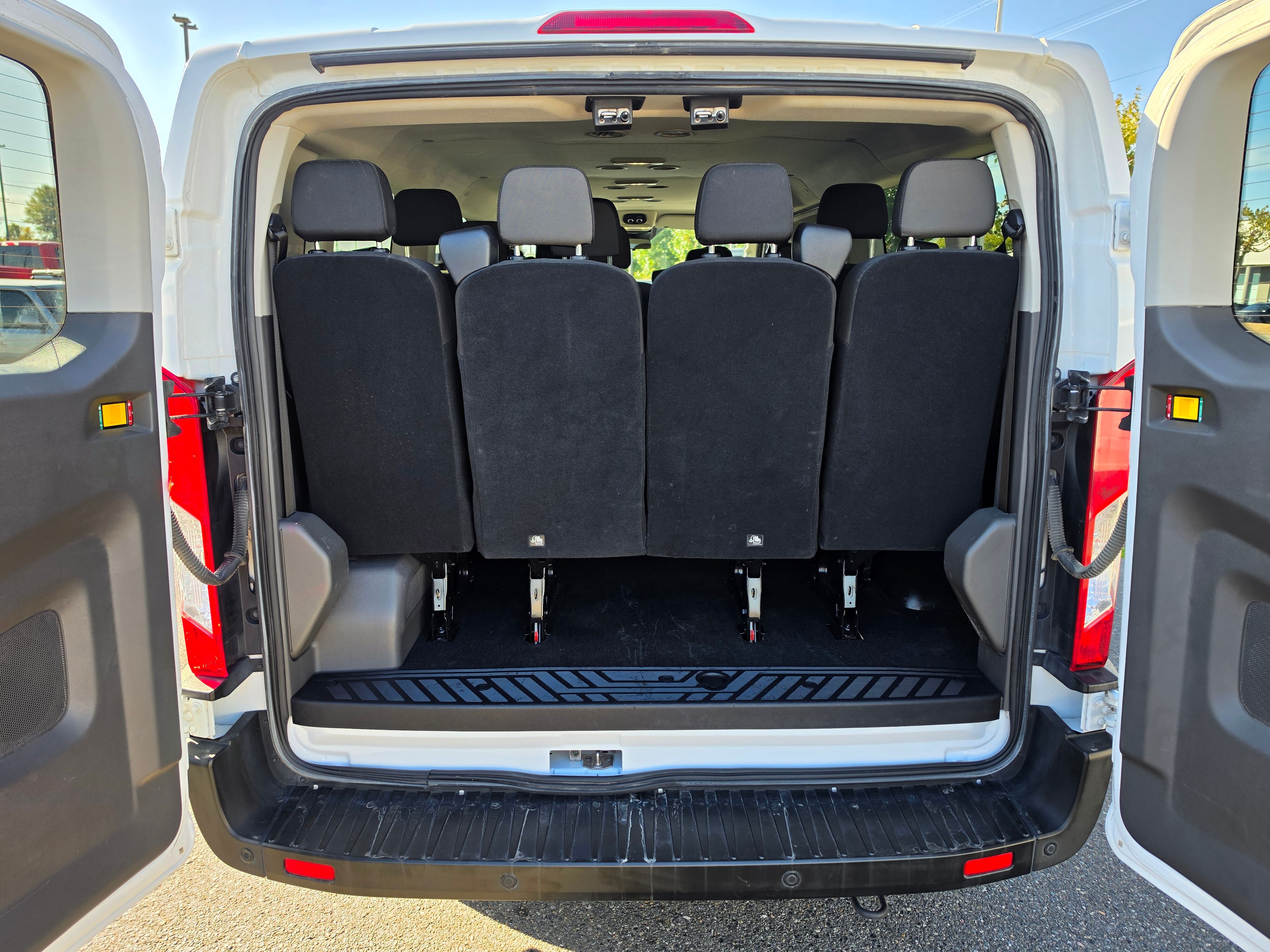 2024 Ford Transit Passenger Van XLT - Photo 18