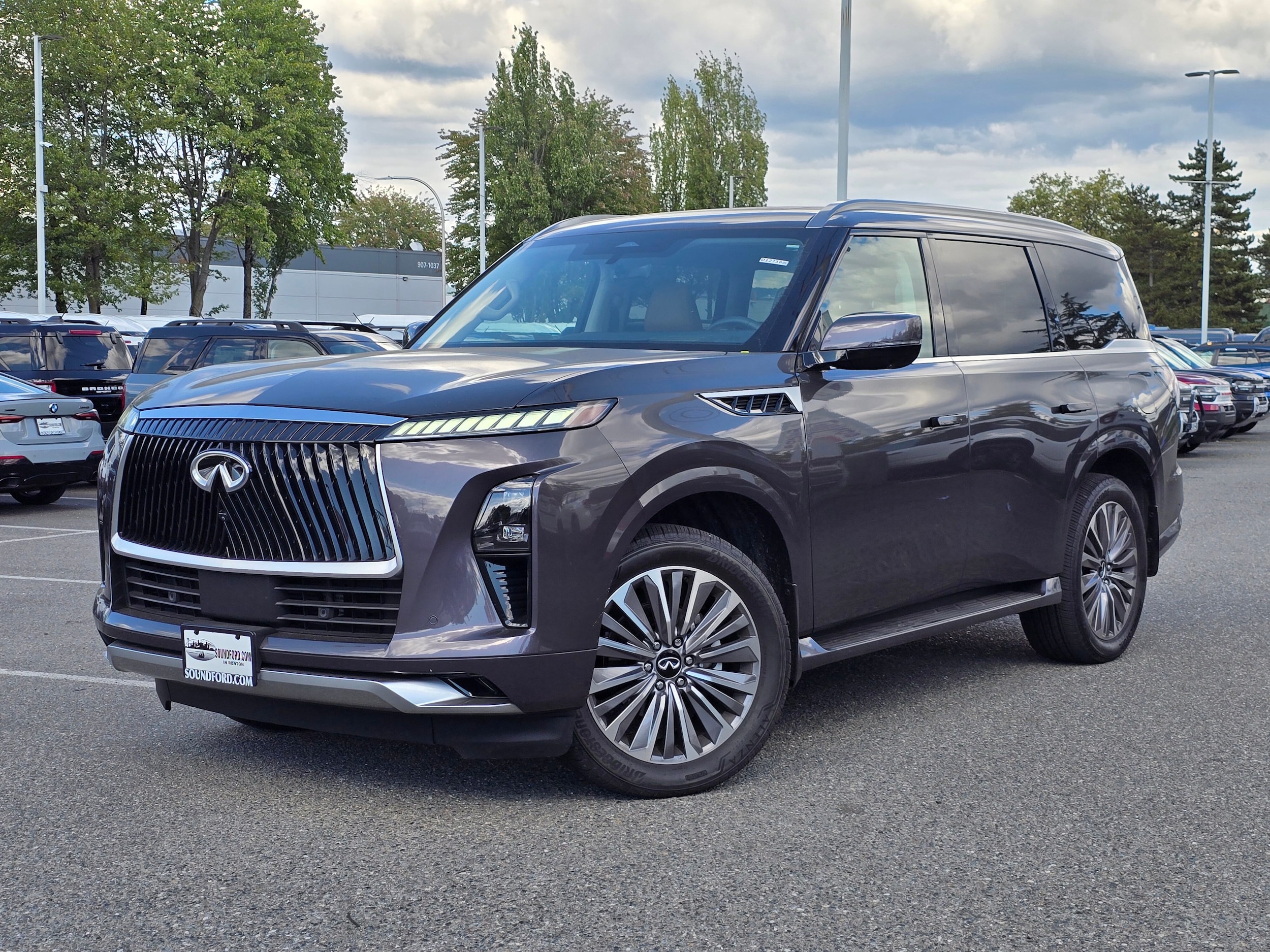 2025 INFINITI QX80 Luxe 4WD