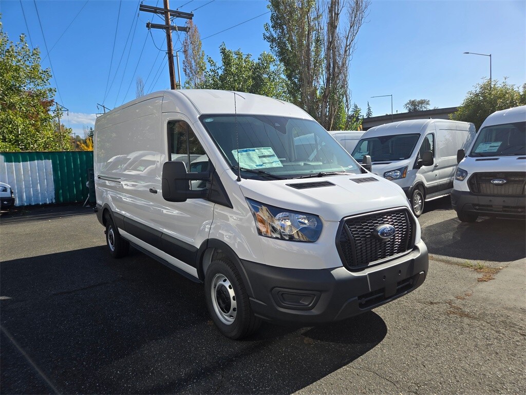 2025 Ford Transit photo 3