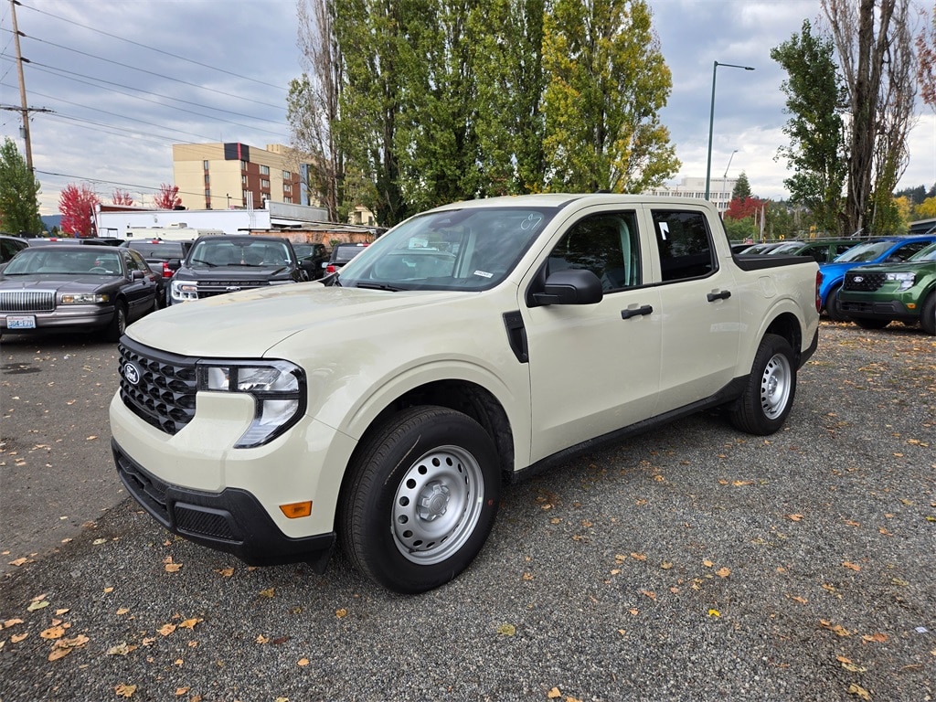 New 2025 Ford Maverick XL Truck