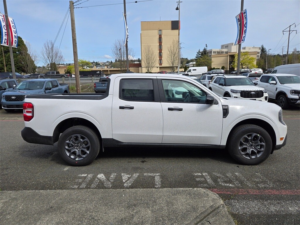 2025 Ford Maverick XLT photo 4