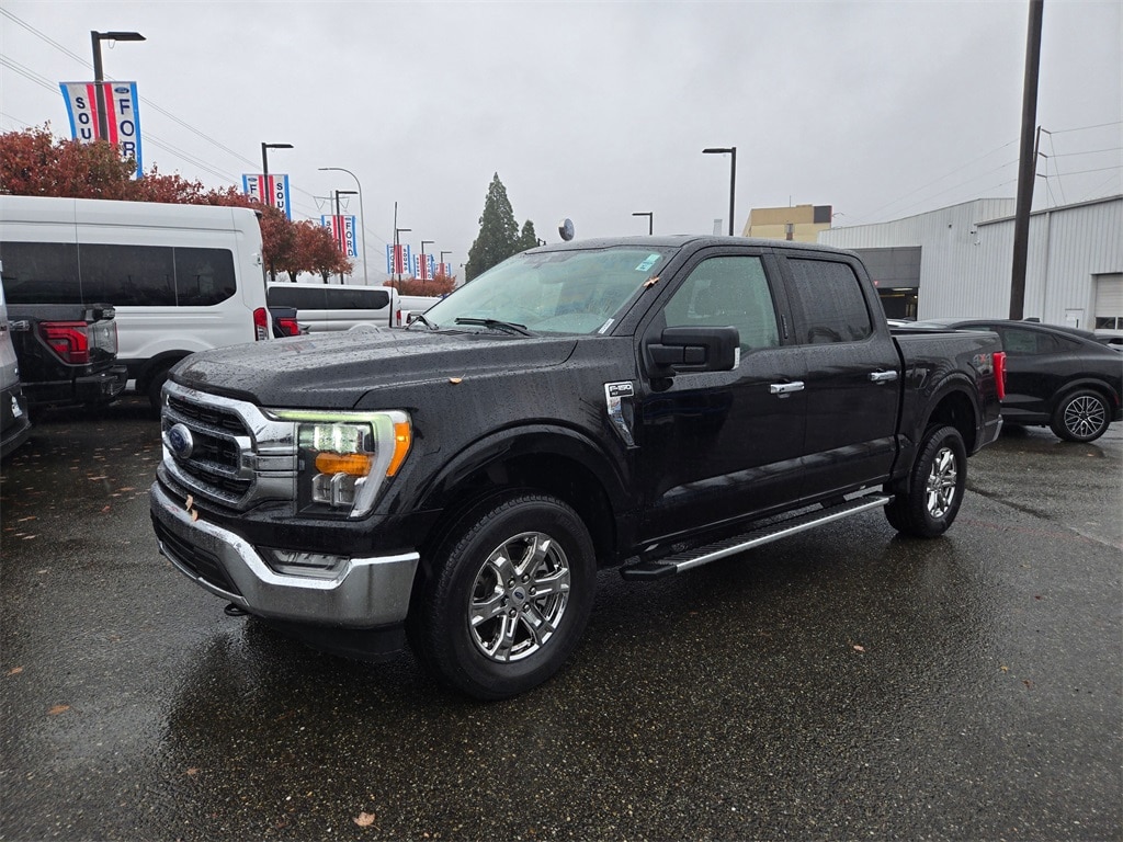 2022 Ford F-150 XLT's photo