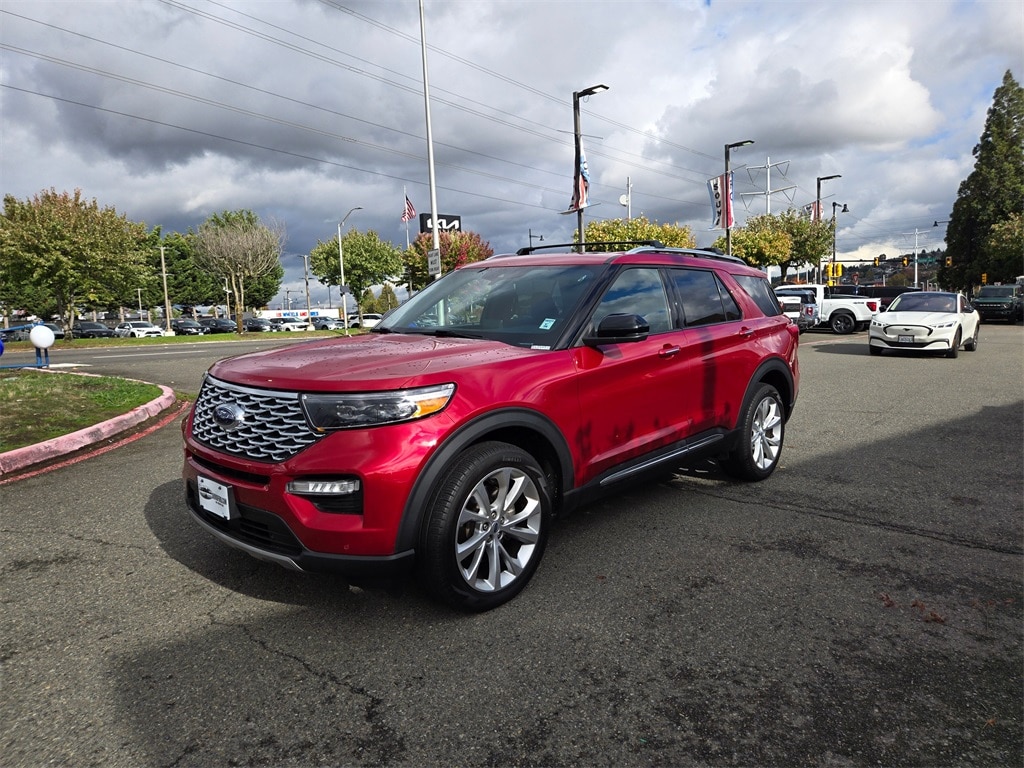 2022 Ford Explorer SUV 