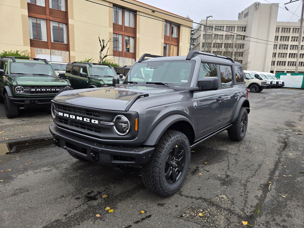 2025 Ford Bronco SUV 