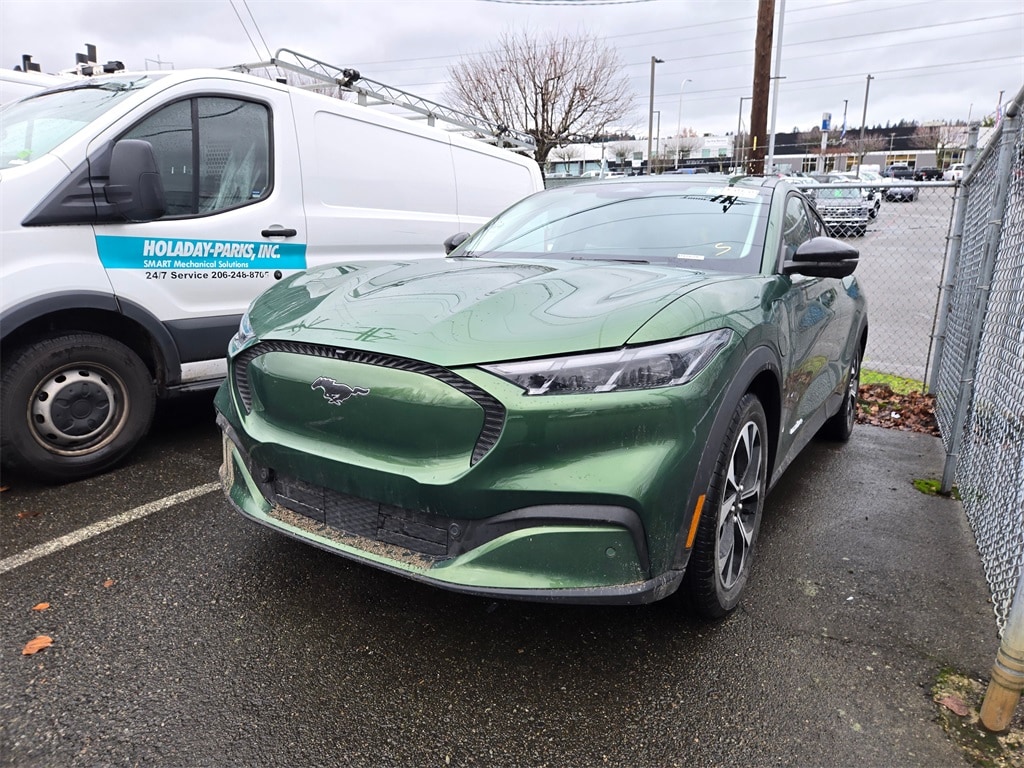 2025 Ford Mustang Mach-E Select AWD's photo