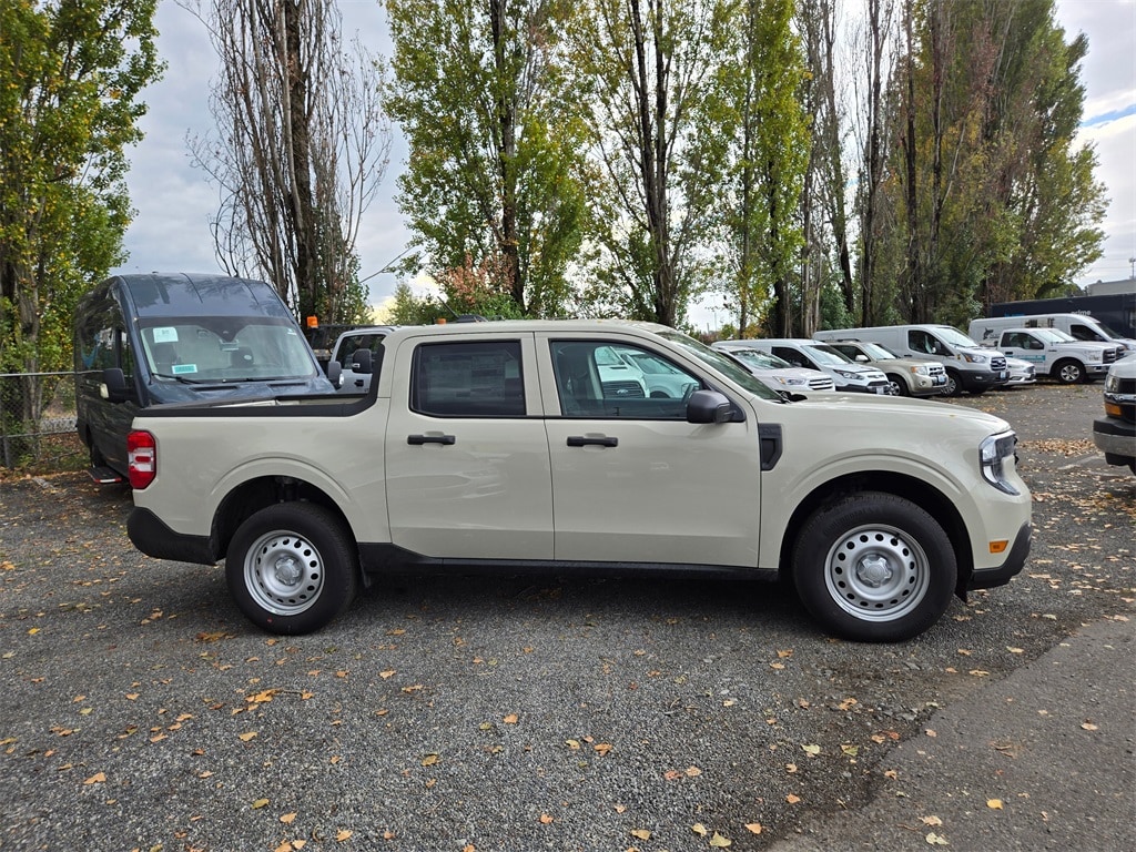 New 2025 Ford Maverick XL Truck