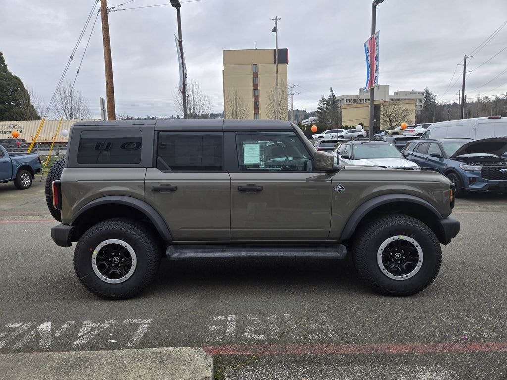 New 2026 Ford Bronco Outer Banks SUV