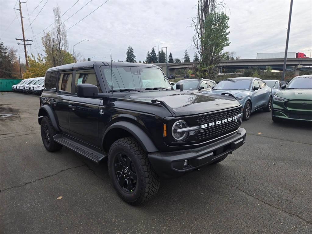 New 2025 Ford Bronco Outer Banks SUV