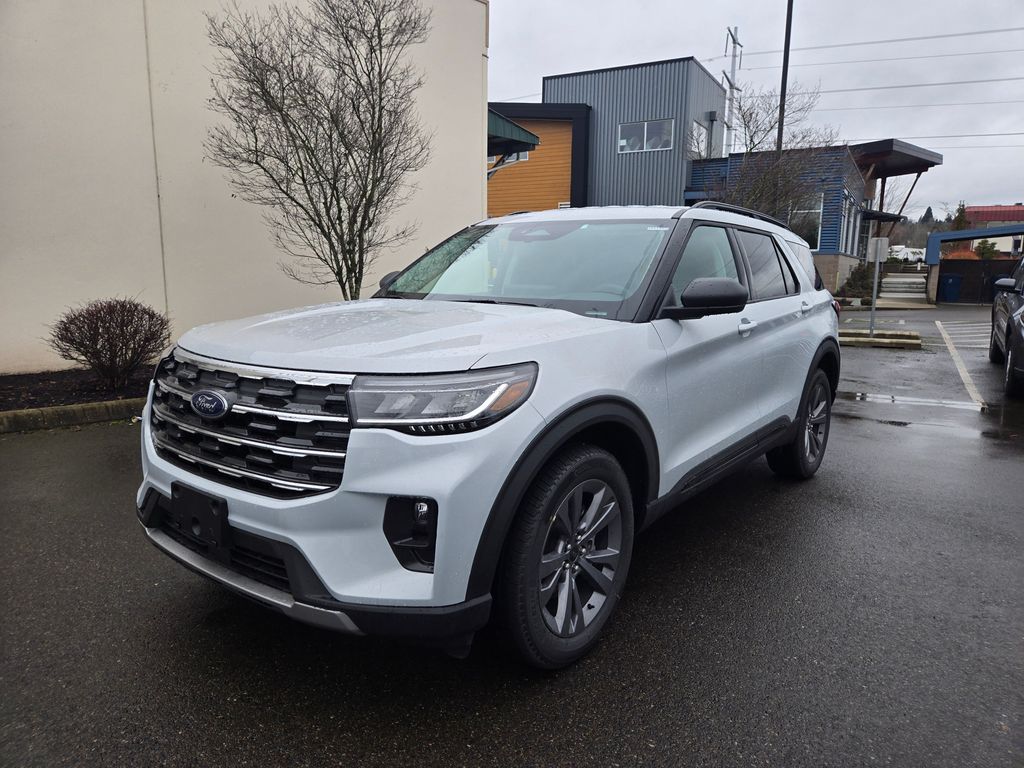 2026 Ford Explorer UT 
