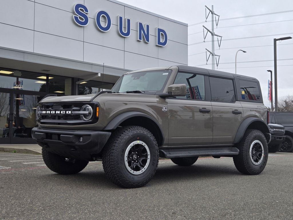 New 2026 Ford Bronco Outer Banks SUV