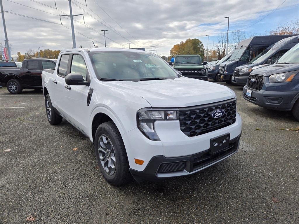New 2025 Ford Maverick XLT Truck
