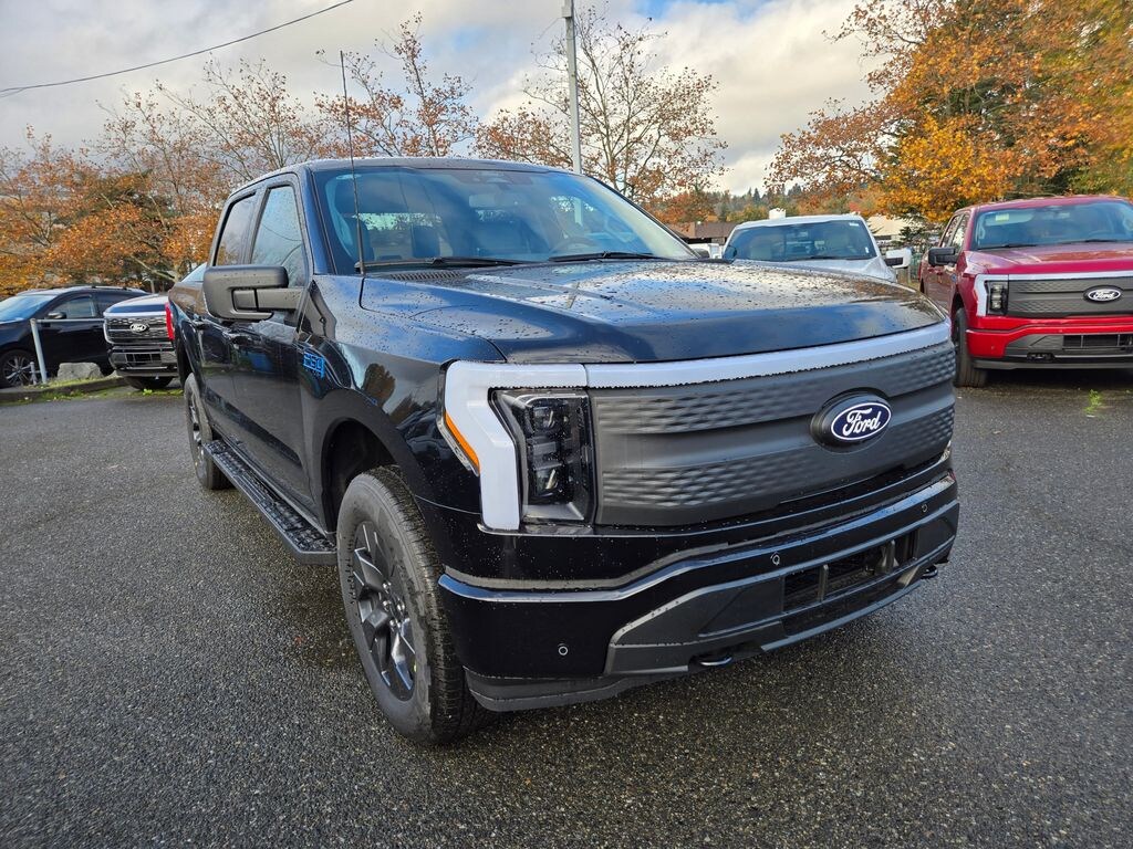 New 2025 Ford F-150 Lightning Flash TRUCK