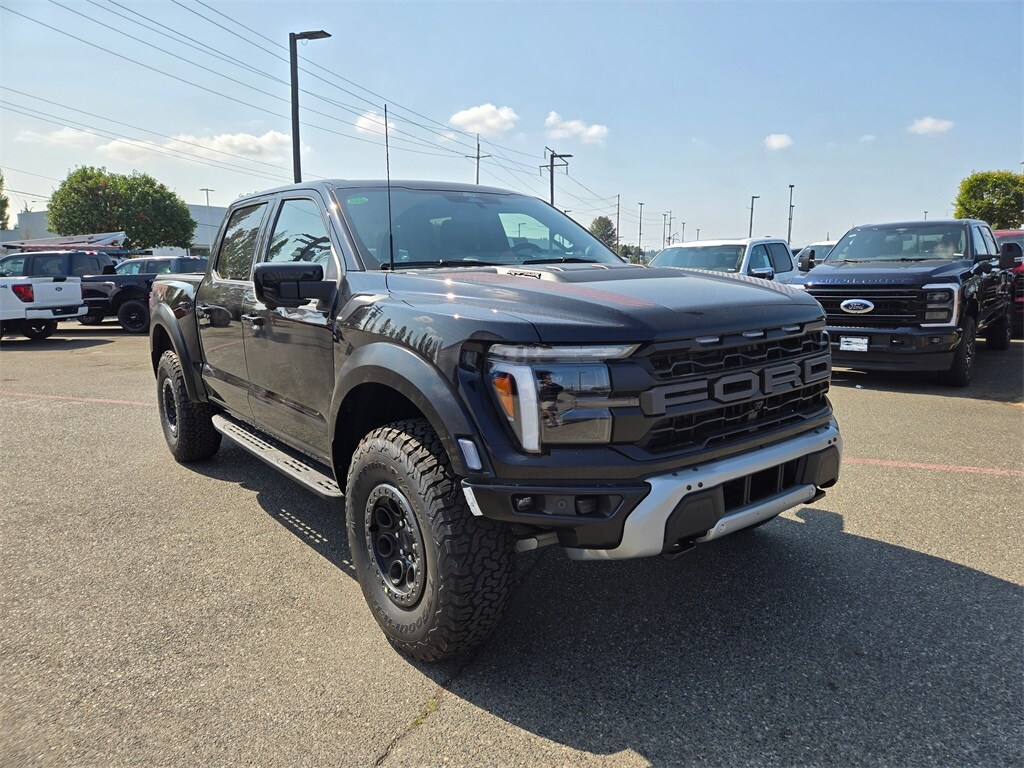 2025 Ford F-150 Raptor photo 3