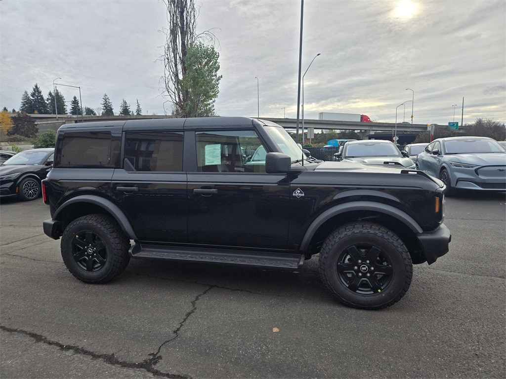 New 2025 Ford Bronco Outer Banks SUV