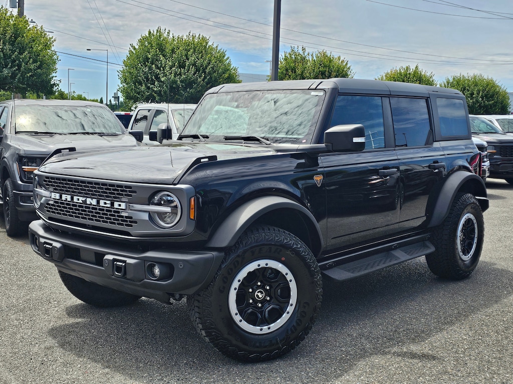 New 2025 Ford Bronco Badlands UT