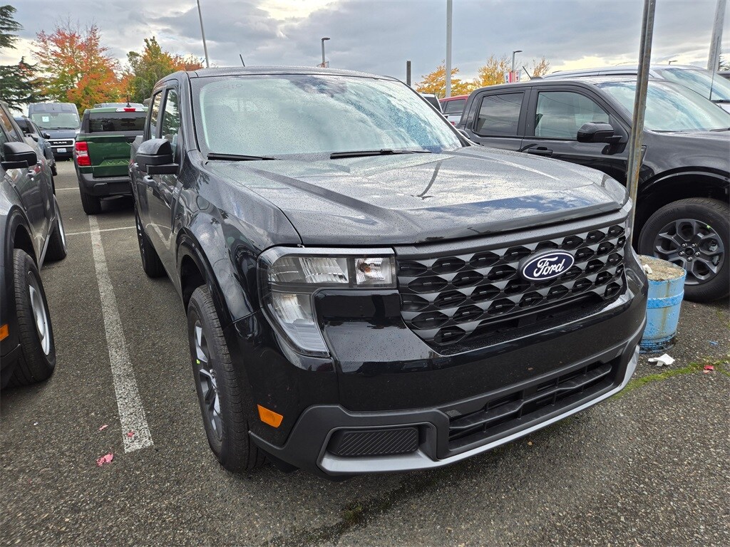 2025 Ford Maverick XLT photo 2
