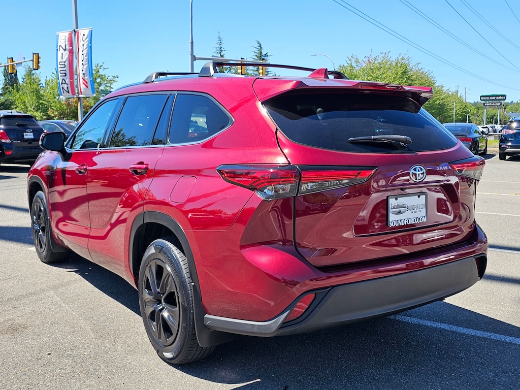 Used 2021 Toyota Highlander XLE WG