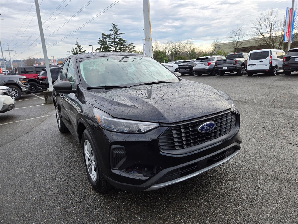 Used 2023 Ford Escape Base SUV