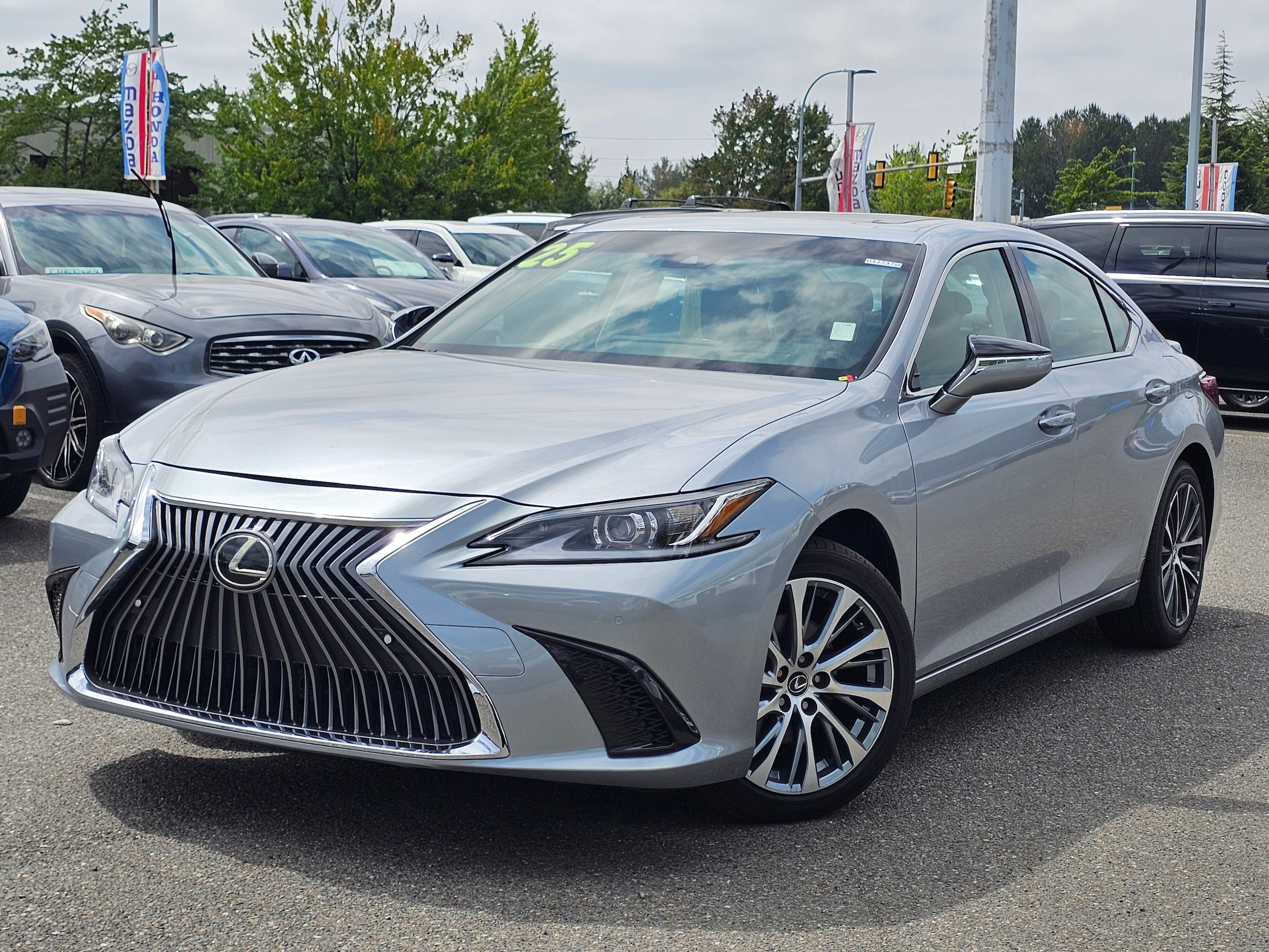 2025 Lexus ES