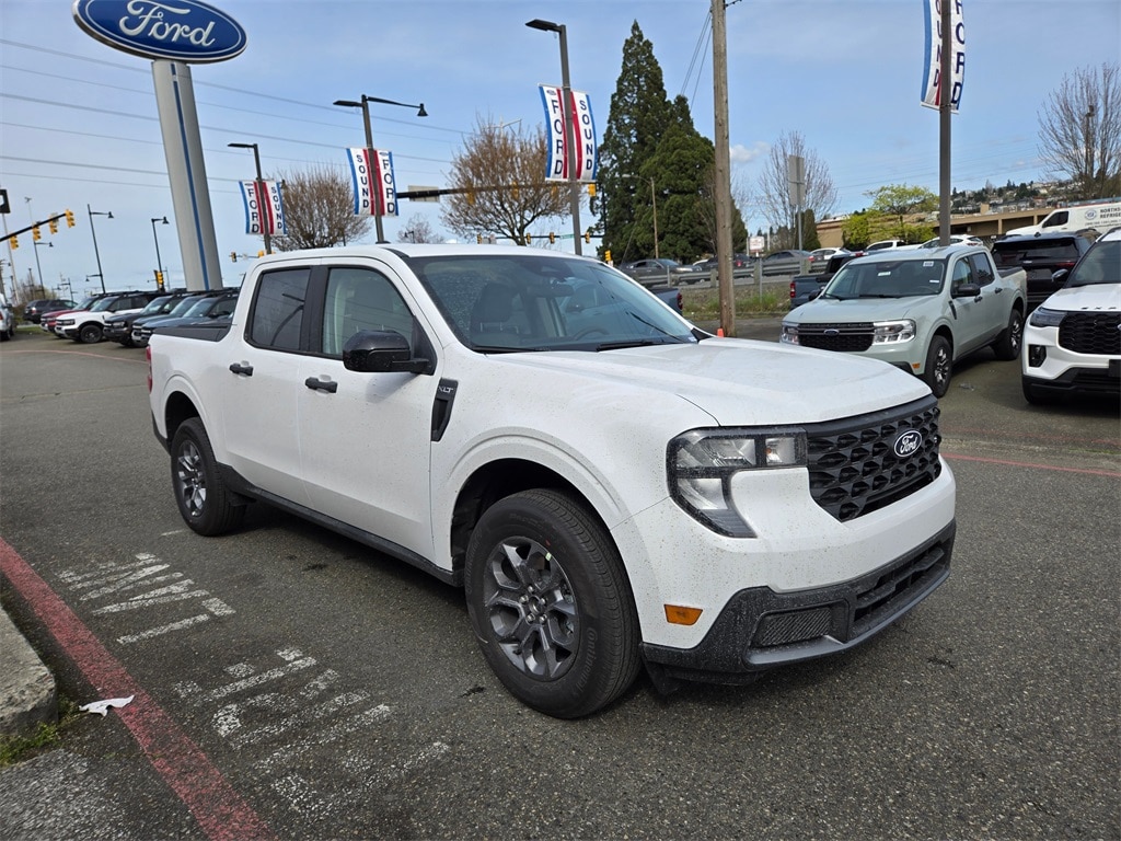 2025 Ford Maverick XLT photo 3