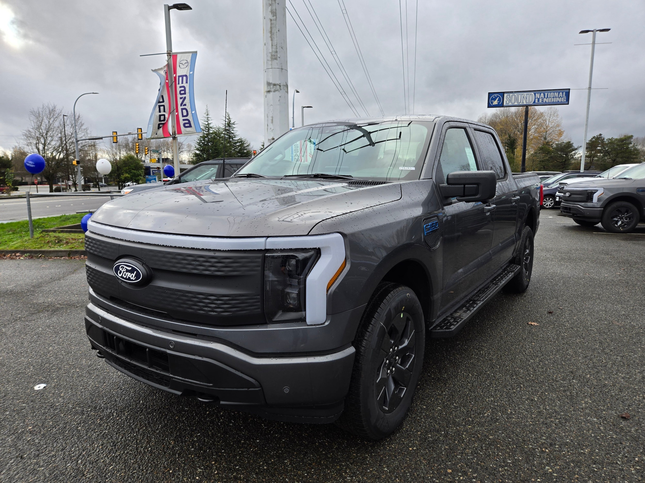 2025 Ford F-150 Lightning TRUCK 