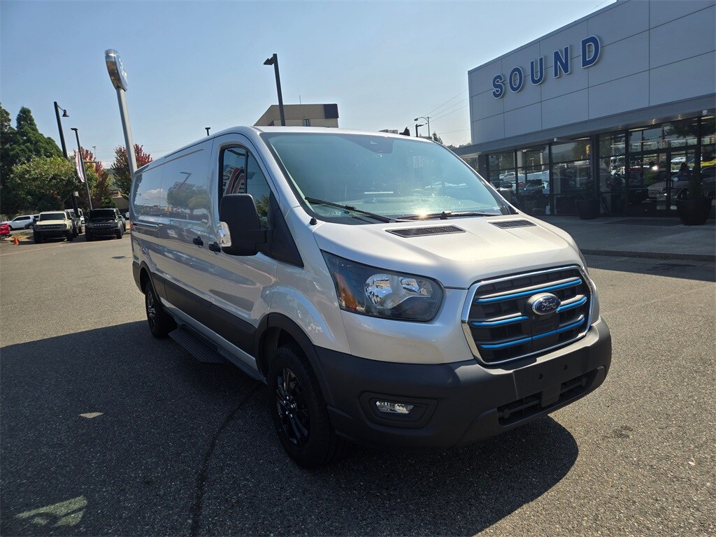 2023 Ford Transit photo 3