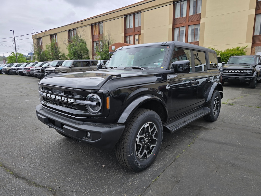 New 2026 Ford Bronco Outer Banks UT
