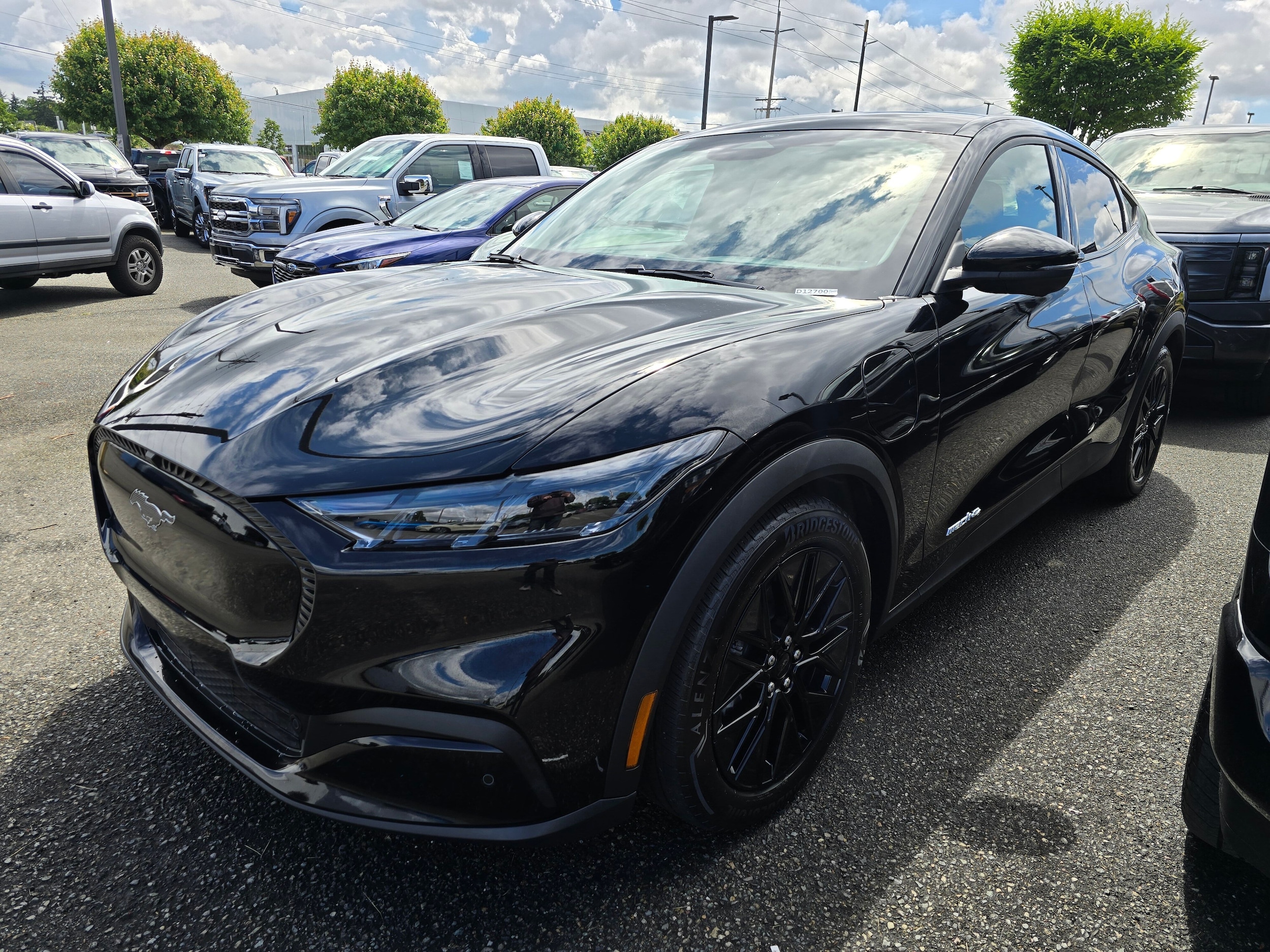 2025 Ford Mustang Mach-E UT 