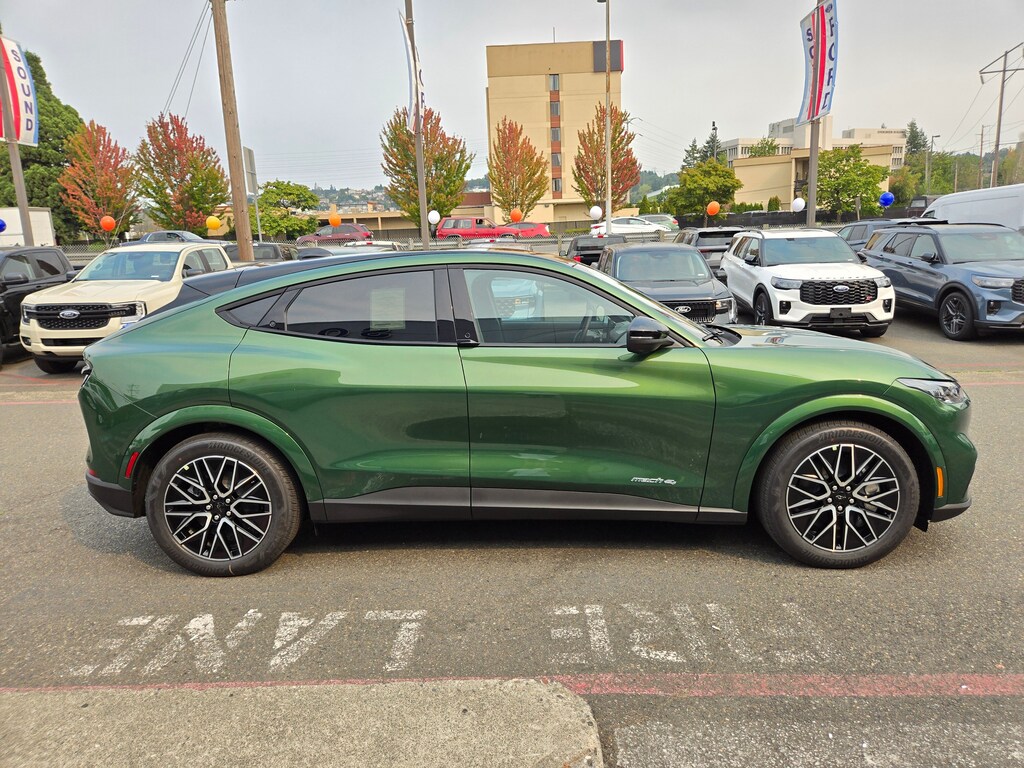 New 2025 Ford Mustang Mach-E Premium CROSSOVERS