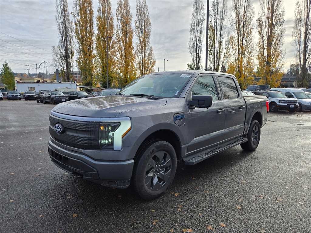2024 Ford F-150 Lightning XLT's photo
