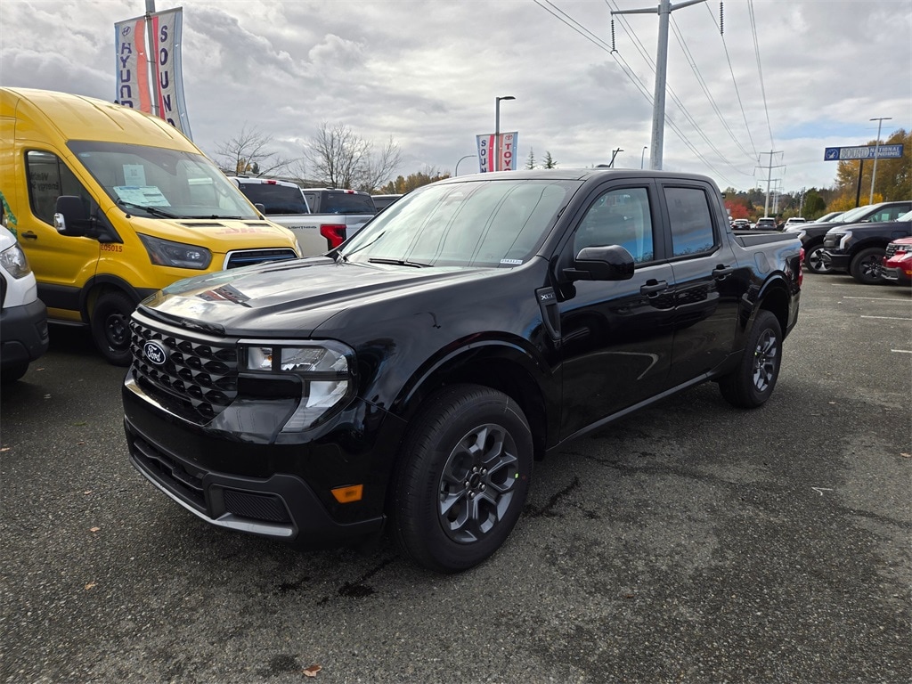 New 2025 Ford Maverick XLT Truck