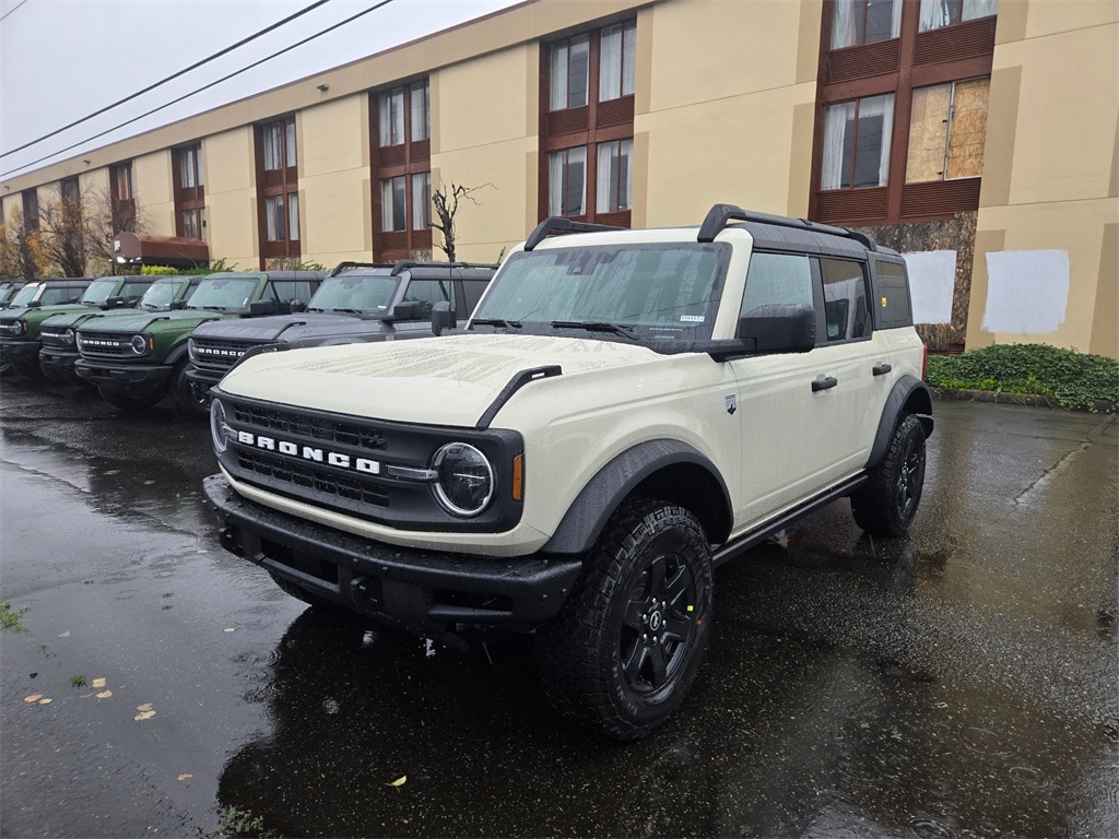 2025 Ford Bronco 4-Door Big Bend's photo