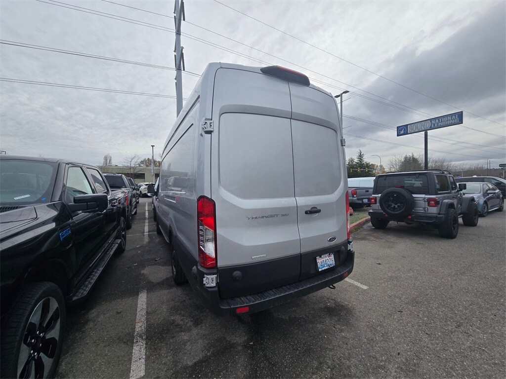 2025 Ford Transit photo 4
